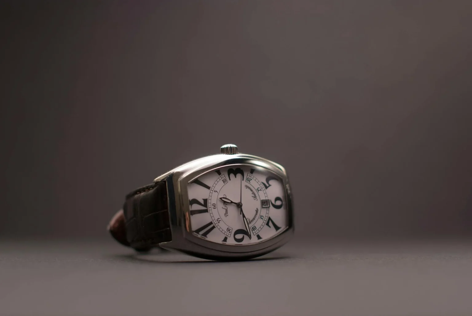 The Essential Guide to Vintage Watch Collecting